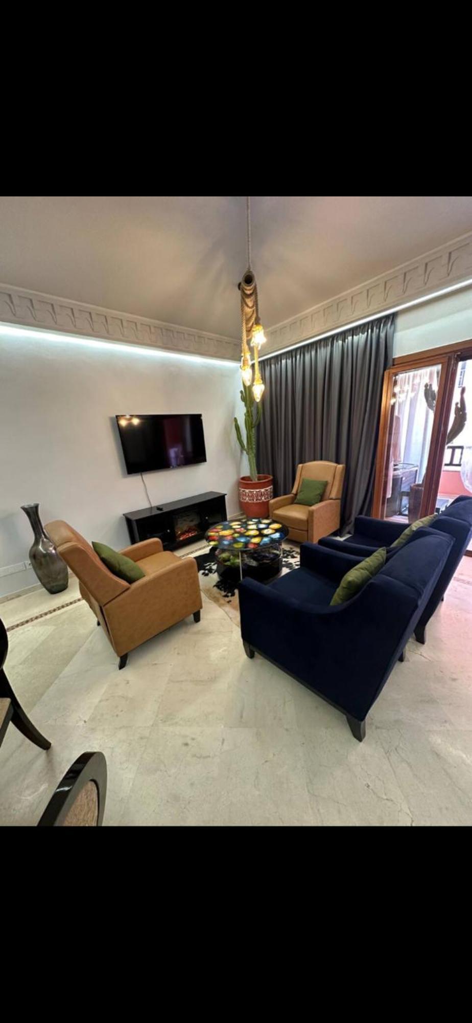 Lux Apt, Prime Location, Jacuzzi