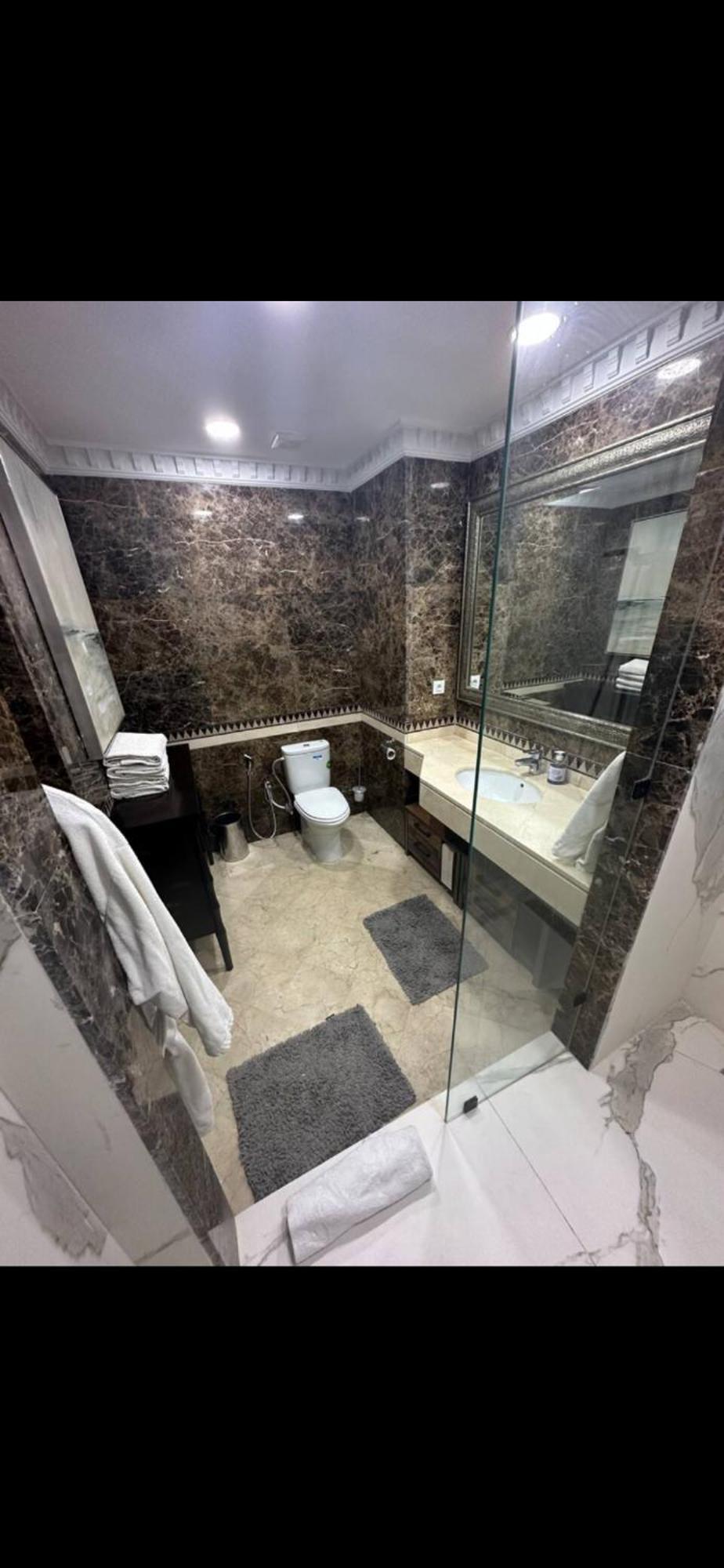 Lux Apt, Prime Location, Jacuzzi * Marrakesh