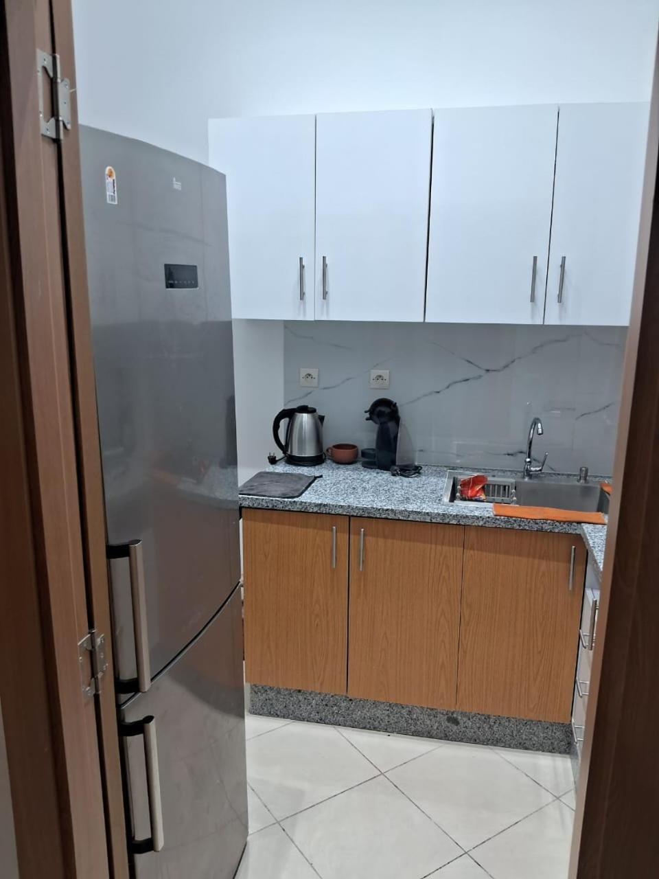 Lotfi Adraoui Appartement *