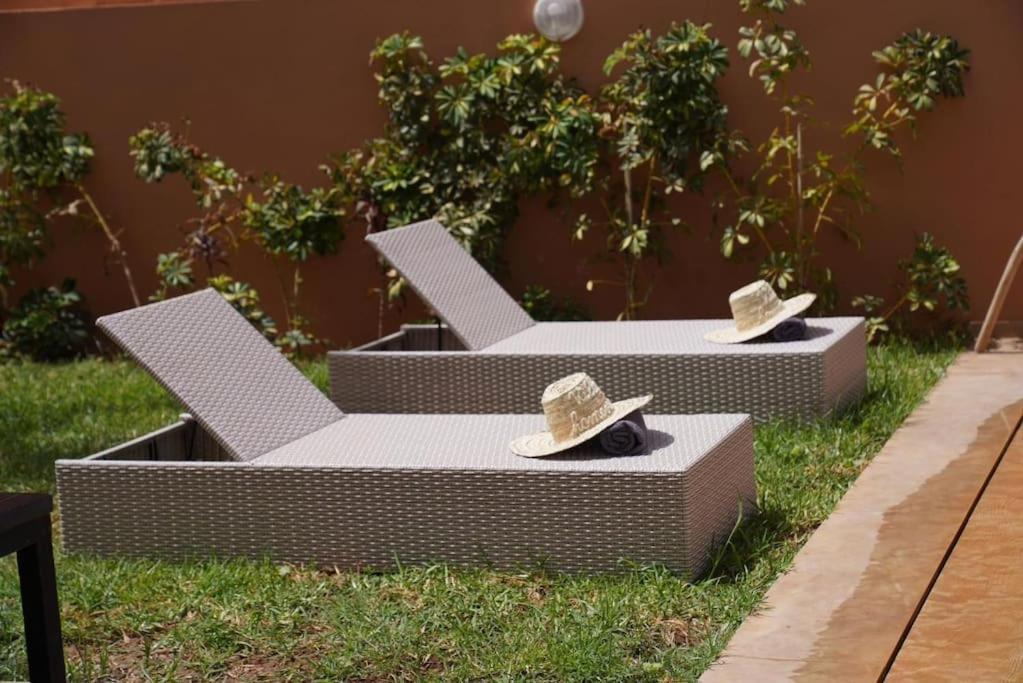 Villa Orient Avec Piscine Privee 3 *