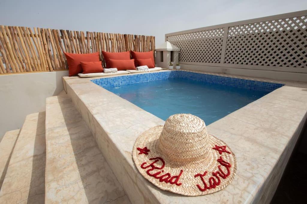 Villa Jarco Marrakech, Coeur Medina, Rooftop, Bassin , Proche Place Jemaa El Fna *