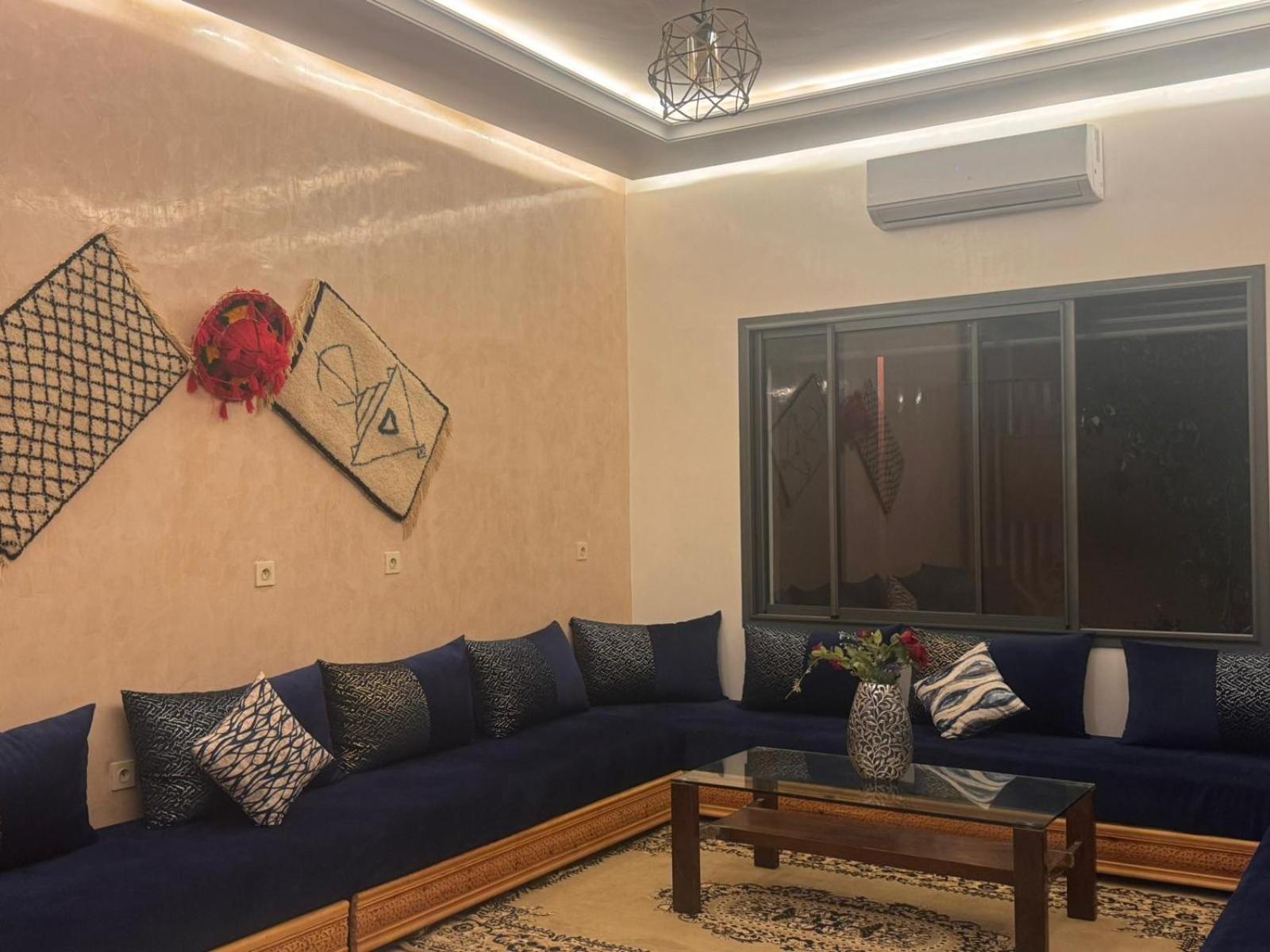 Eden Palace Villa *