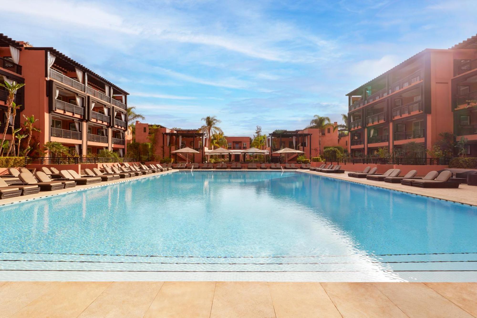 & Barriere Le Naoura 5*