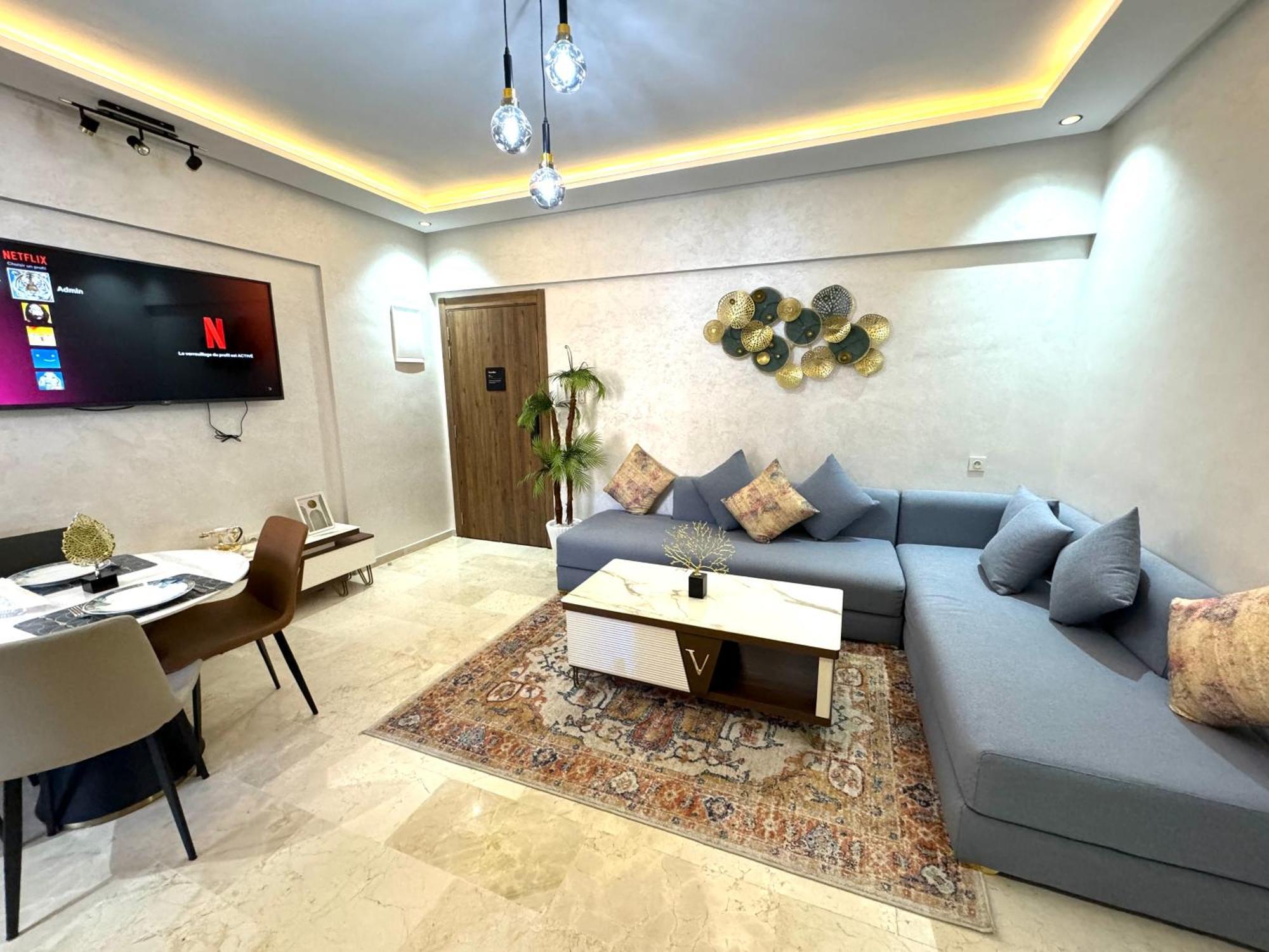 Centre Gueliz Avec Balcon Vue Piscine *