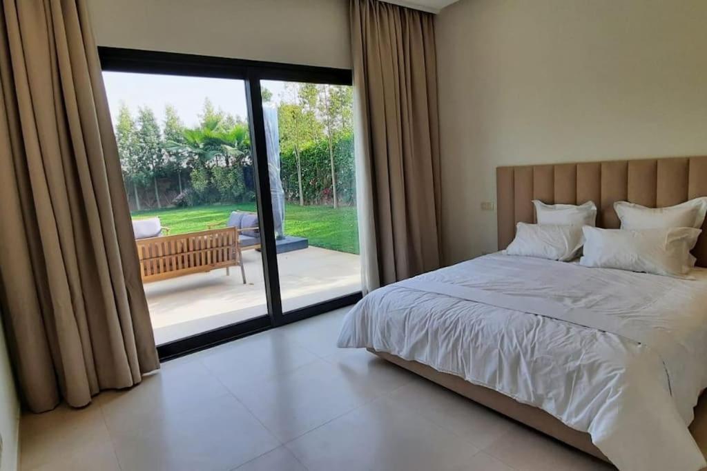 1 Palmeria Villa *