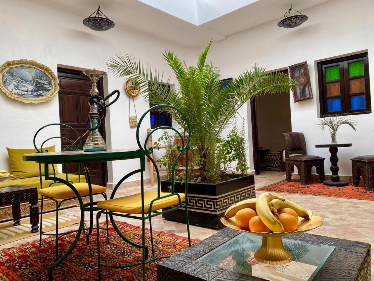Iklil Riad