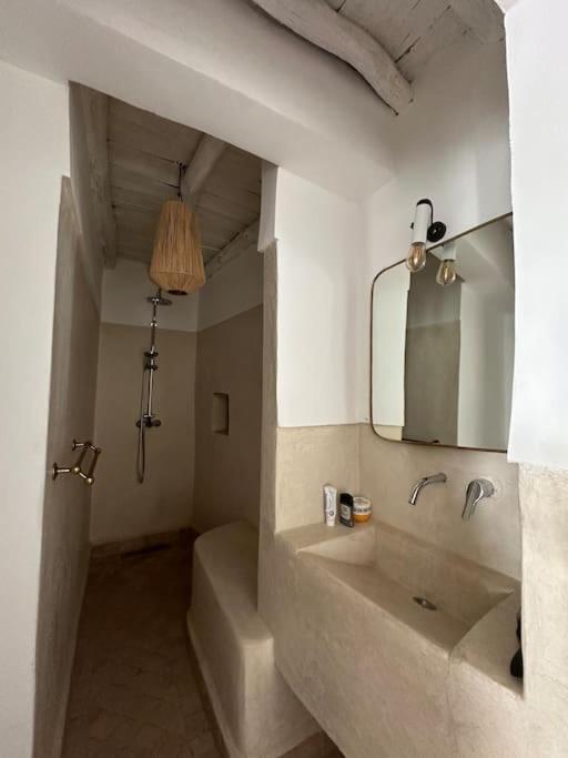 Charming In The Medina Of Marrakech With 4 Vakantiehuis *