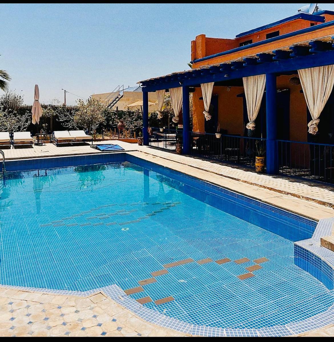 Oasis Rouge Sable Villa *