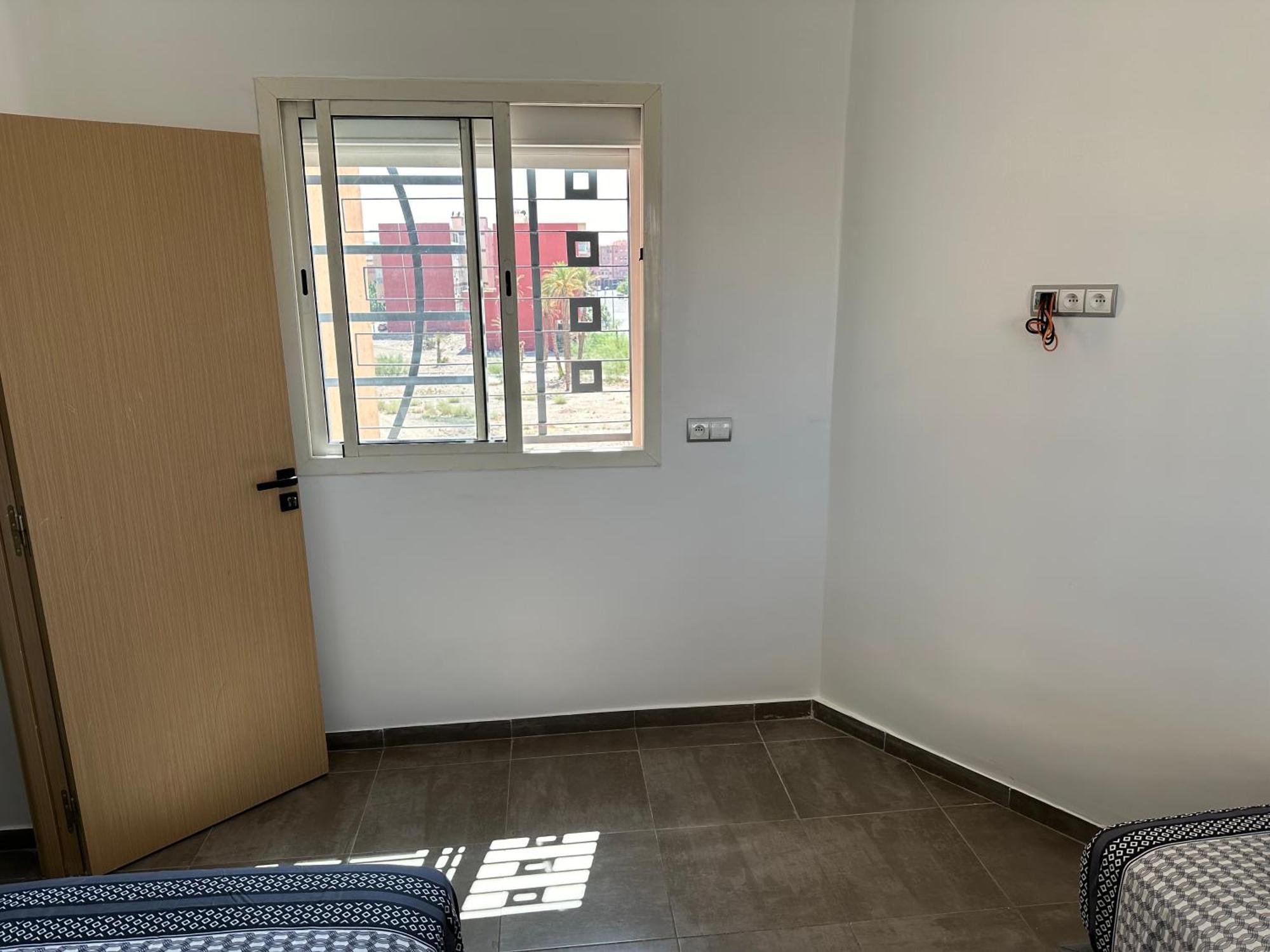 Gorgeous Newly Renovated Apt- Near Restaurant And Shopping Center Appartement *