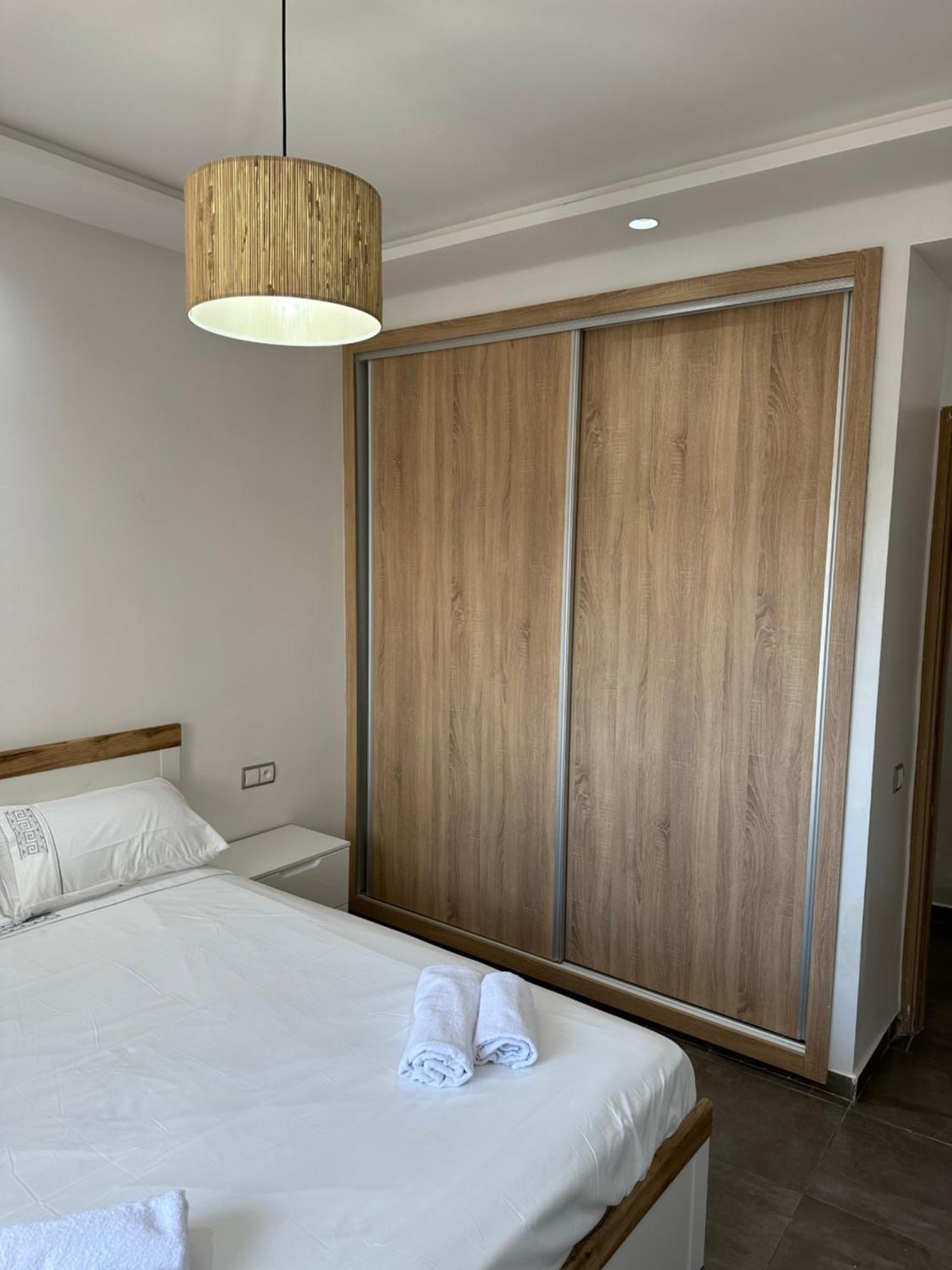 Appartement Gorgeous Newly Renovated Apt- Near Restaurant And Shopping Center *