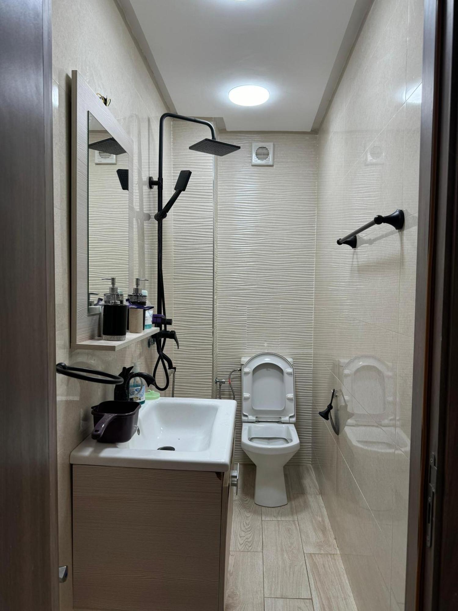 A Marrakech,spacieux, Calme Et Propre Apartment