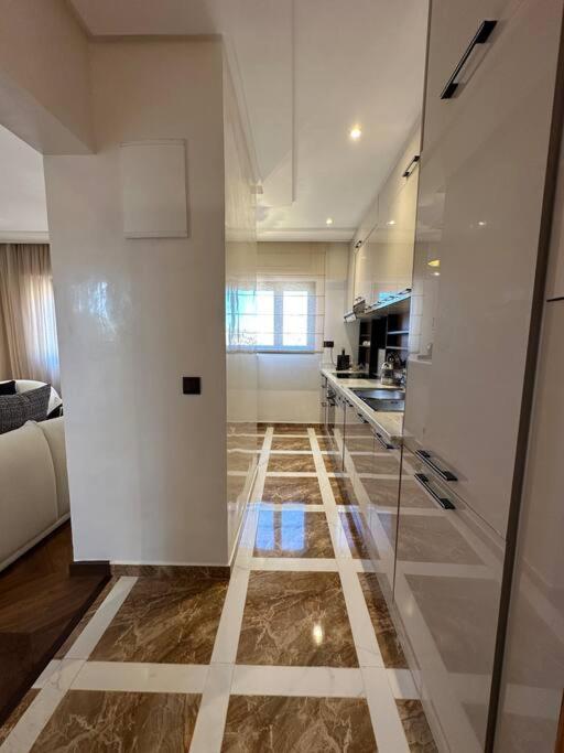 Roof Terrasse Centre-gueliz Jacuzzi Appartement
