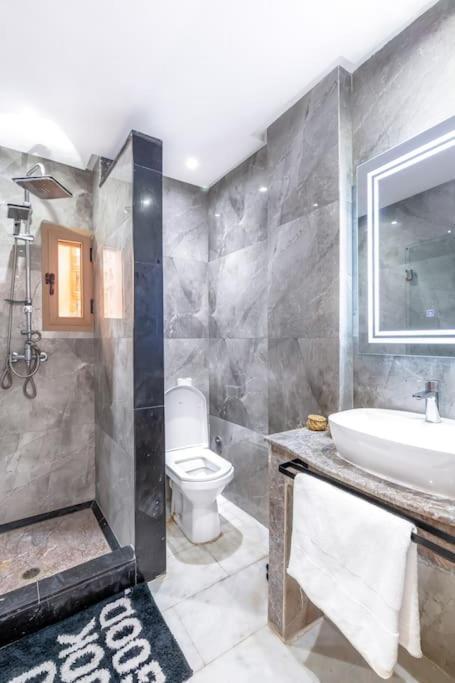 Appartement Fun-filled Luxury Center