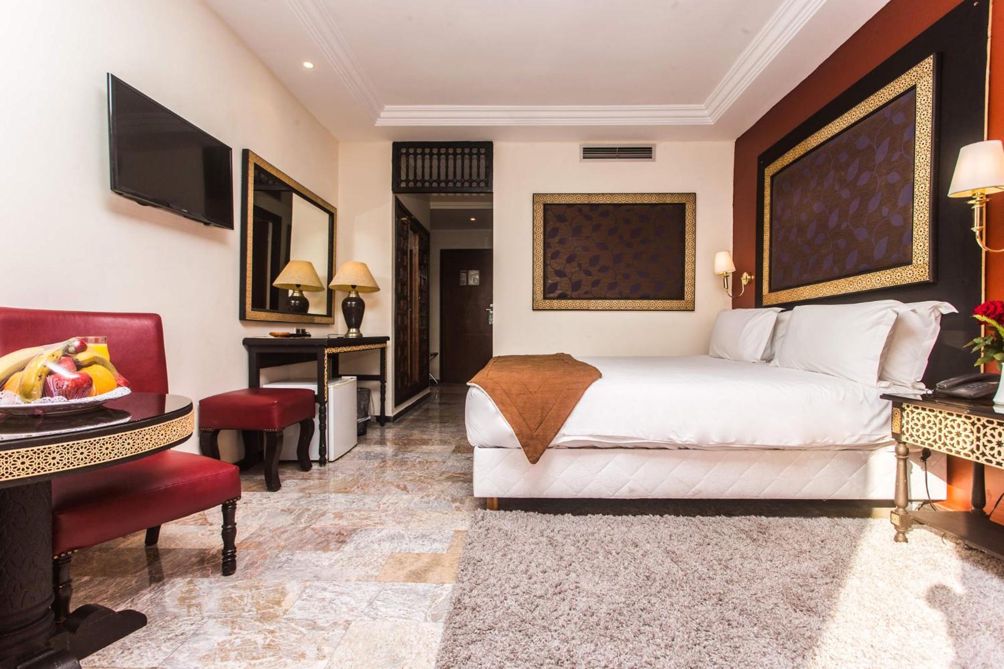 El Andalous Lounge & Hotel