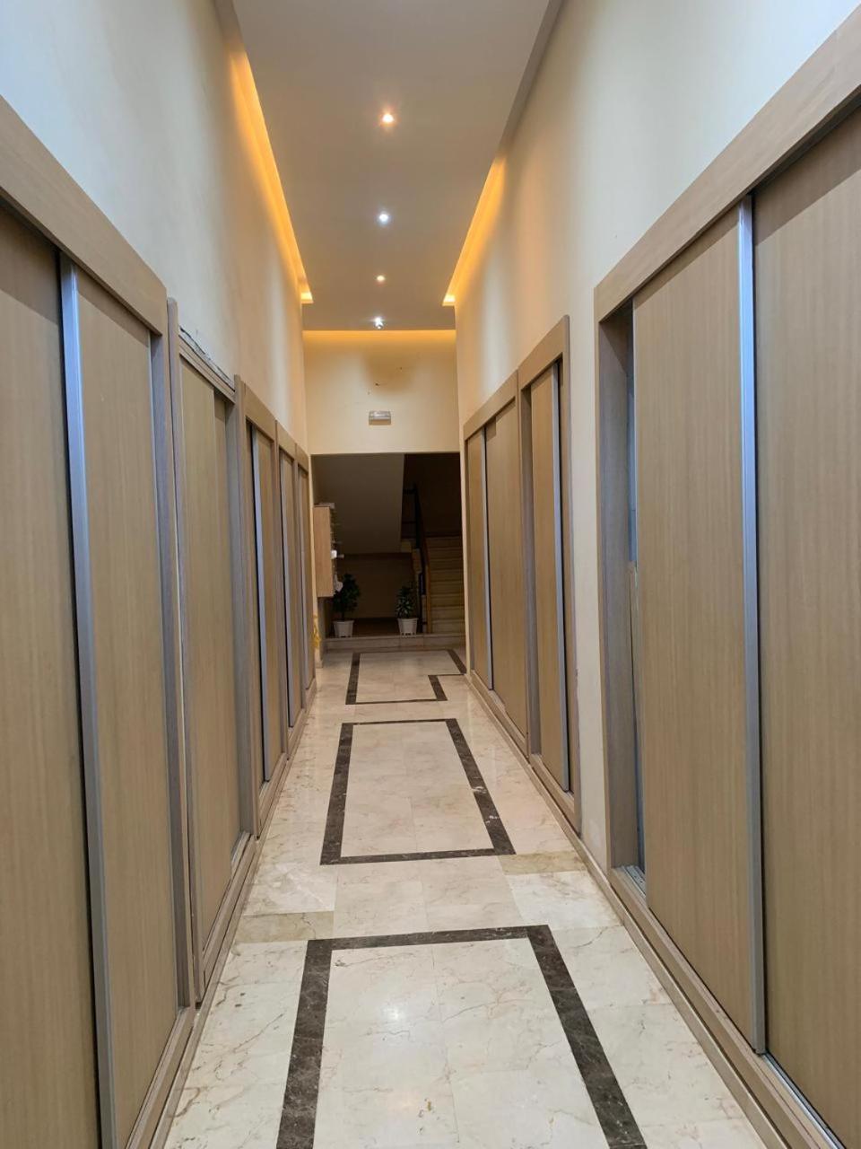 Appartement Nour5 *