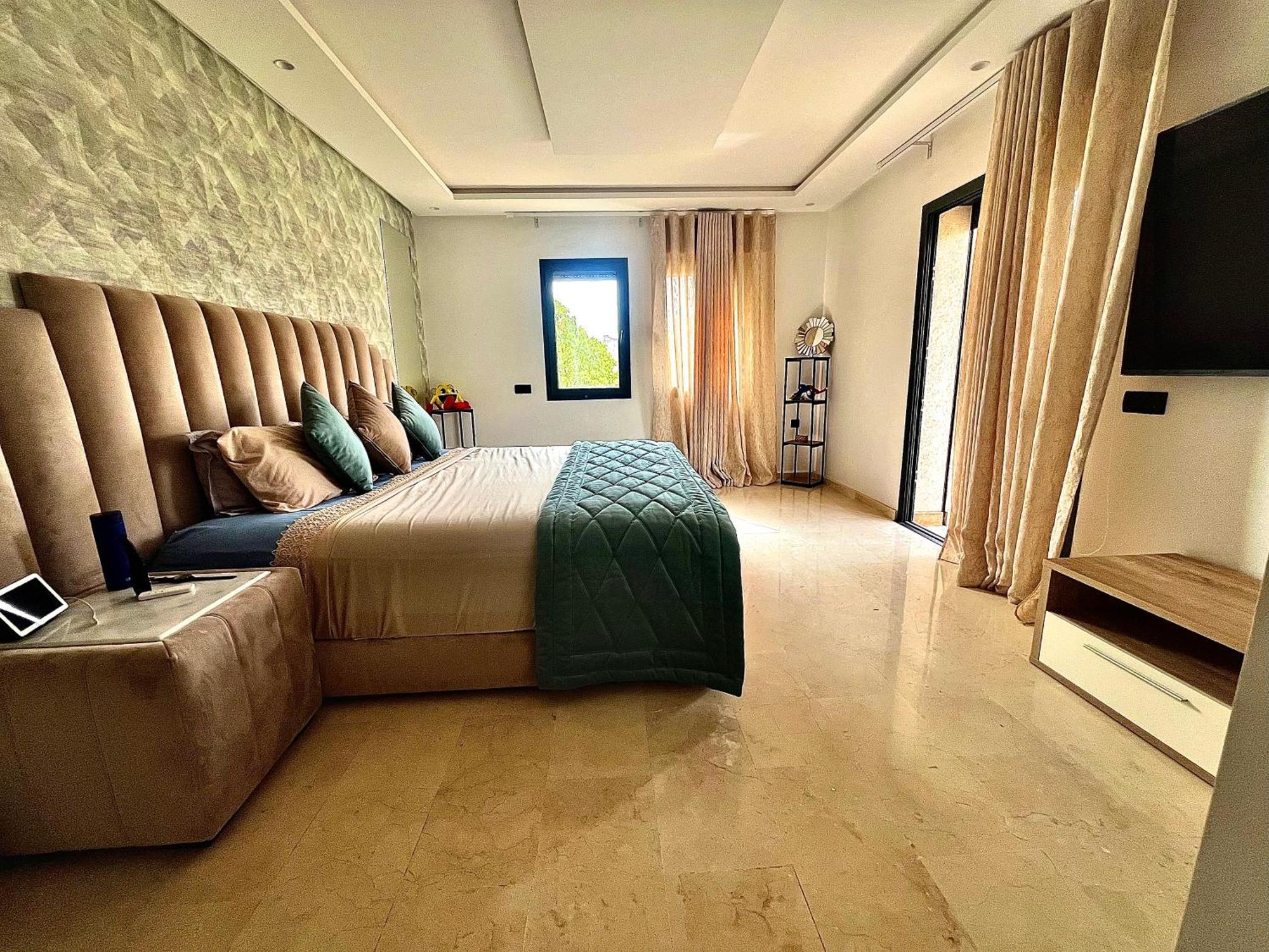 Exotic Vip Family Only -service Chambre,billard,ping-pong,piscine Privee Chauffee Sur Demande * Marrakesh