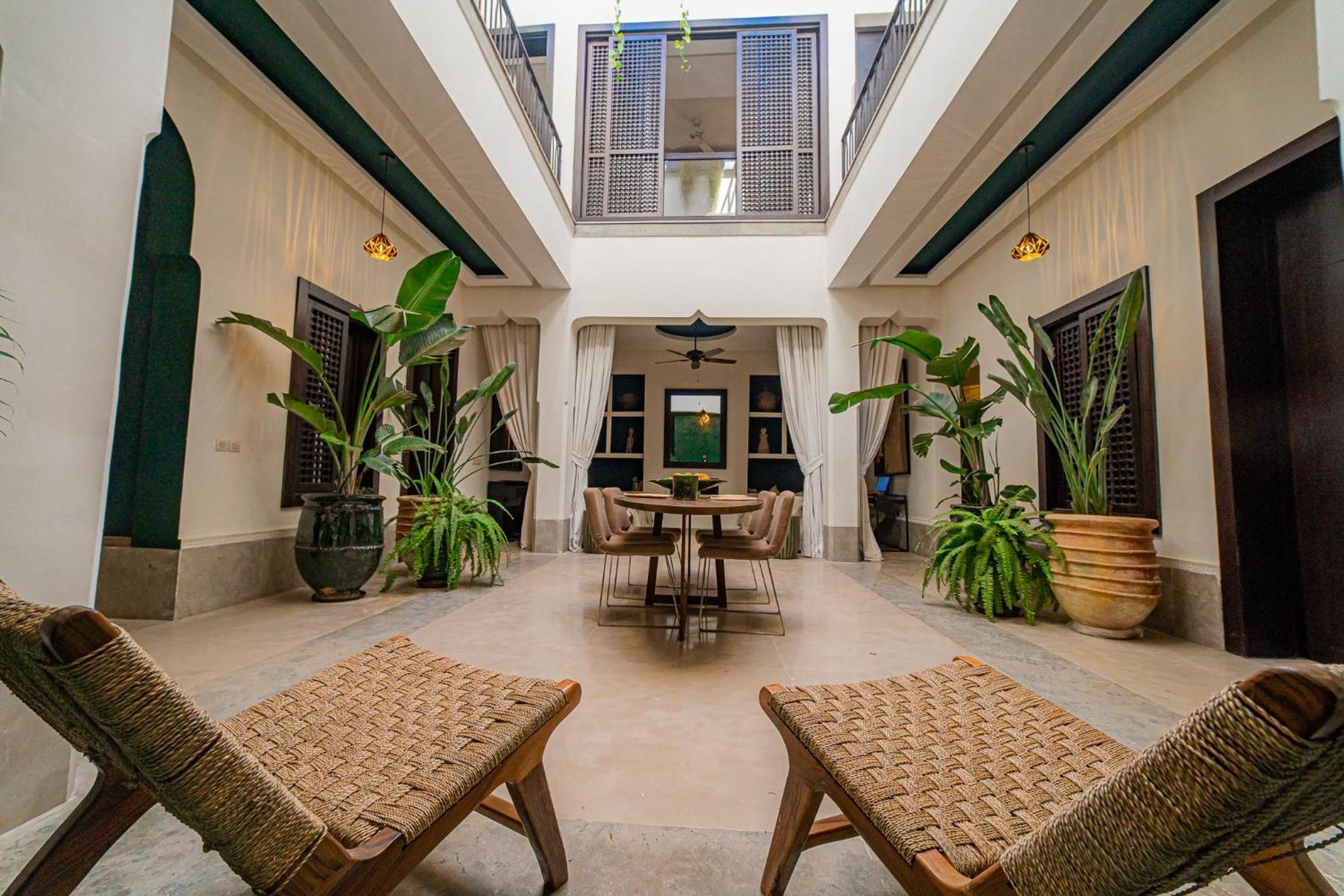 Riad Sabrawa *