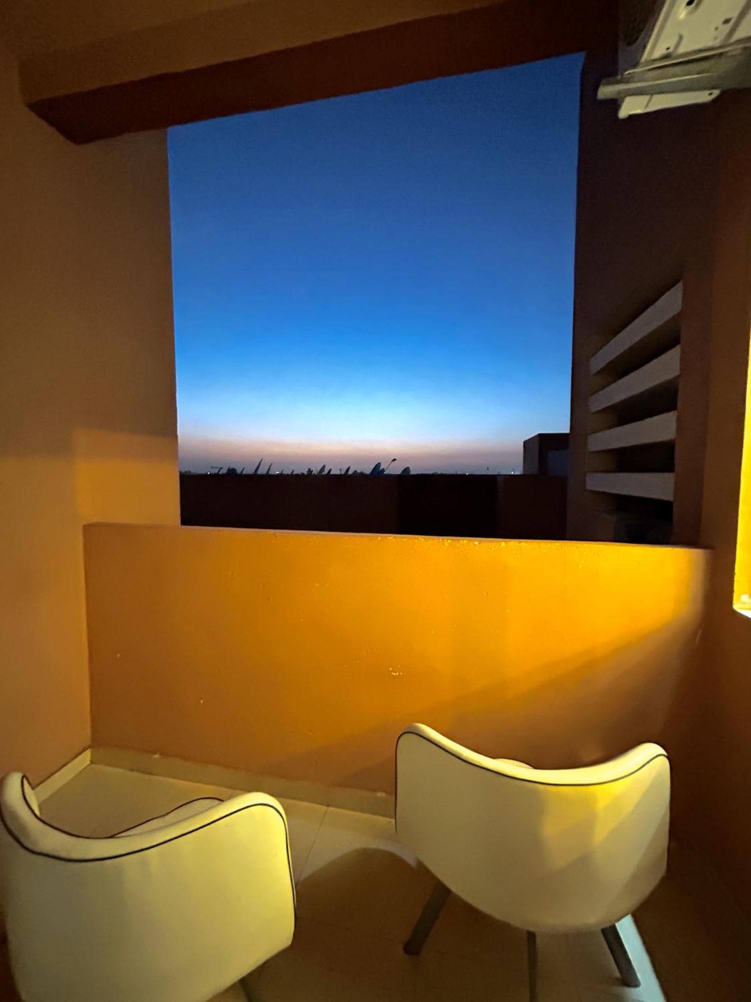 L'escapade Paisible Au Coucher De Soleil Et Parking Marrakesh