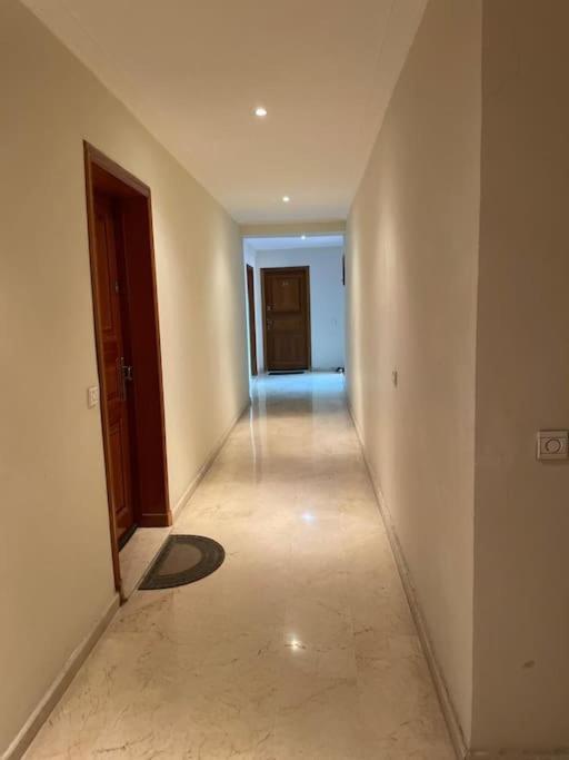 Stylish & Comfy Gem 5 Star Location Balcony *