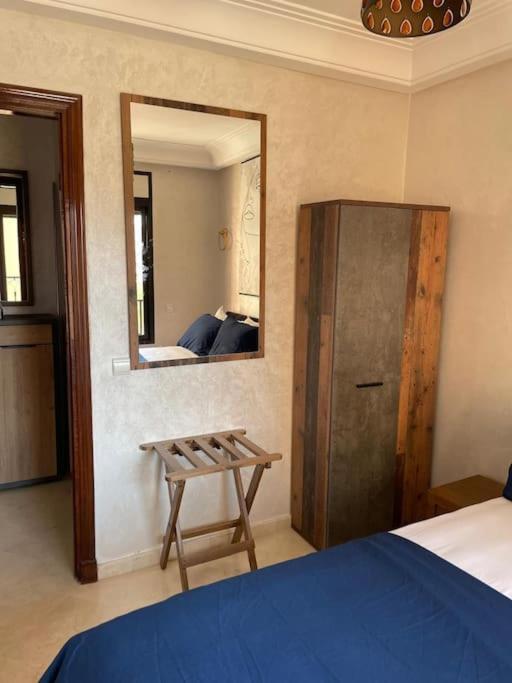 Stylish & Comfy Gem 5 Star Location Balcony