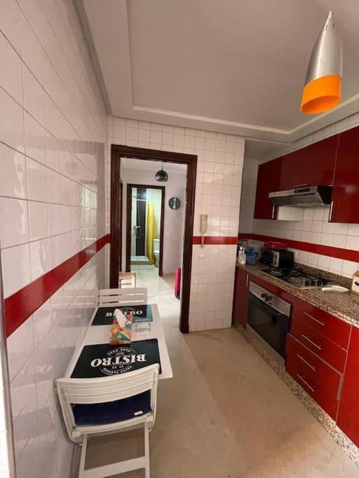 Stylish & Comfy Gem 5 Star Location Balcony *