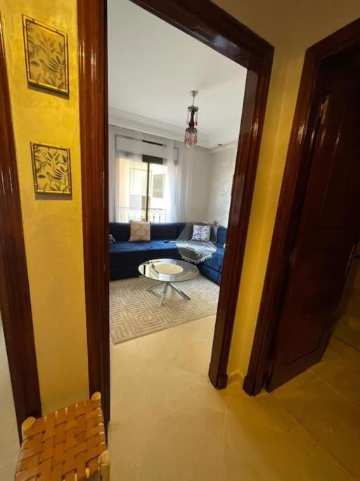 Stylish & Comfy Gem 5 Star Location Balcony *