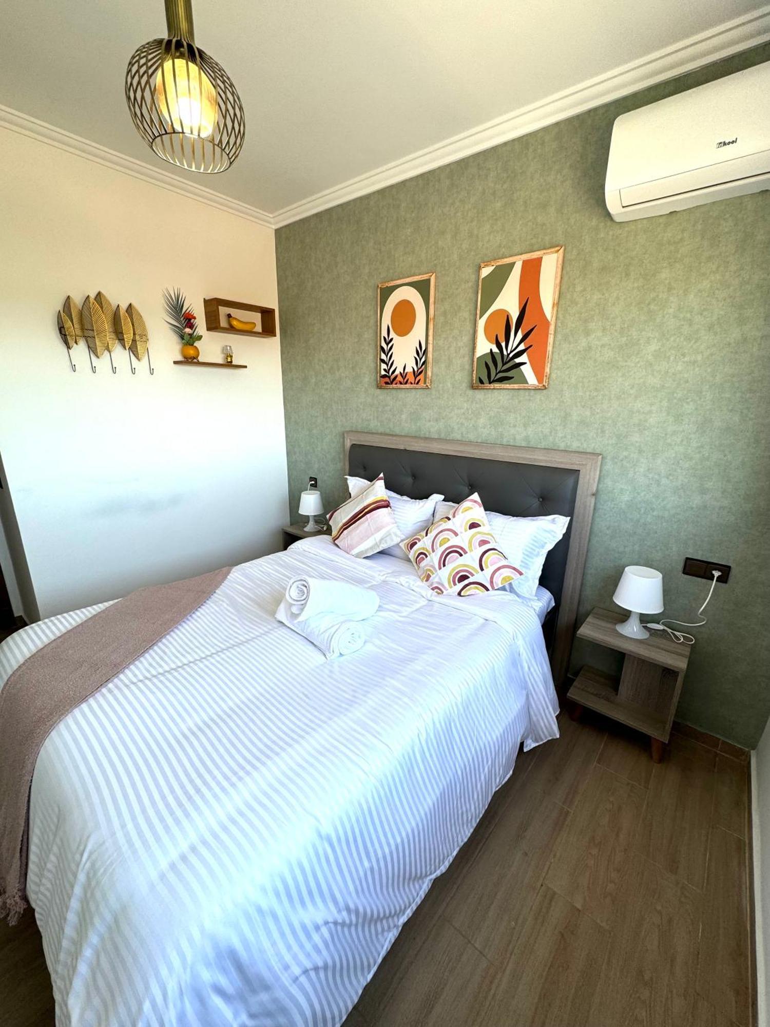 Au Centre Gueliz Avec Piscine Appartement