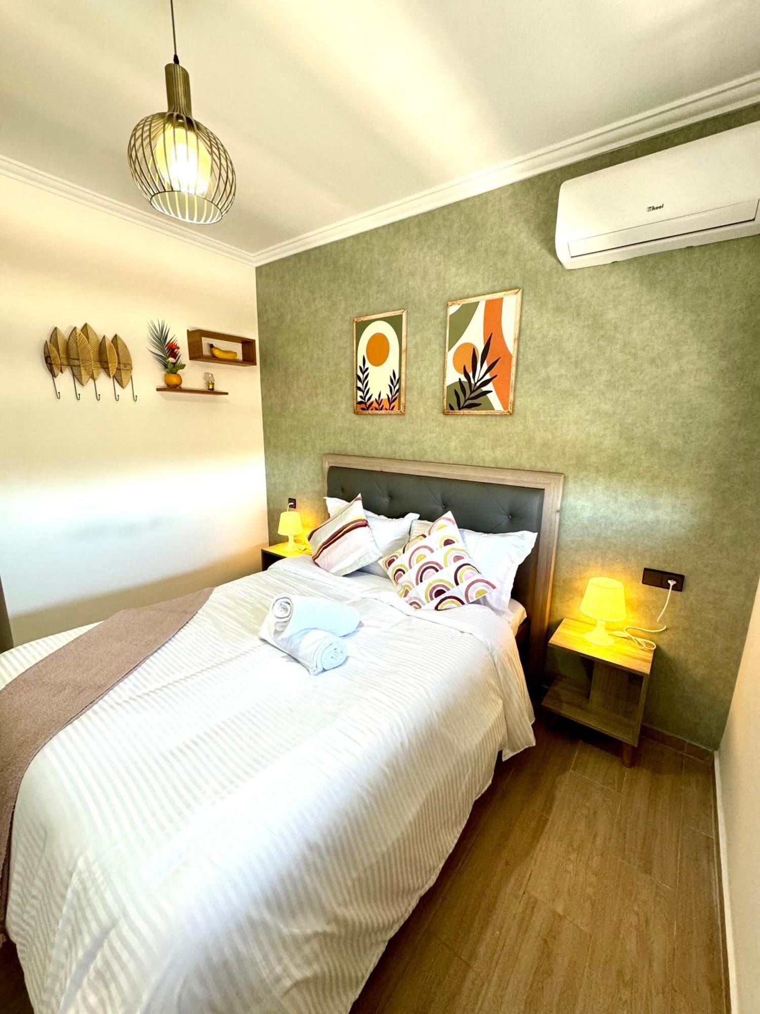 Au Centre Gueliz Avec Piscine Appartement *