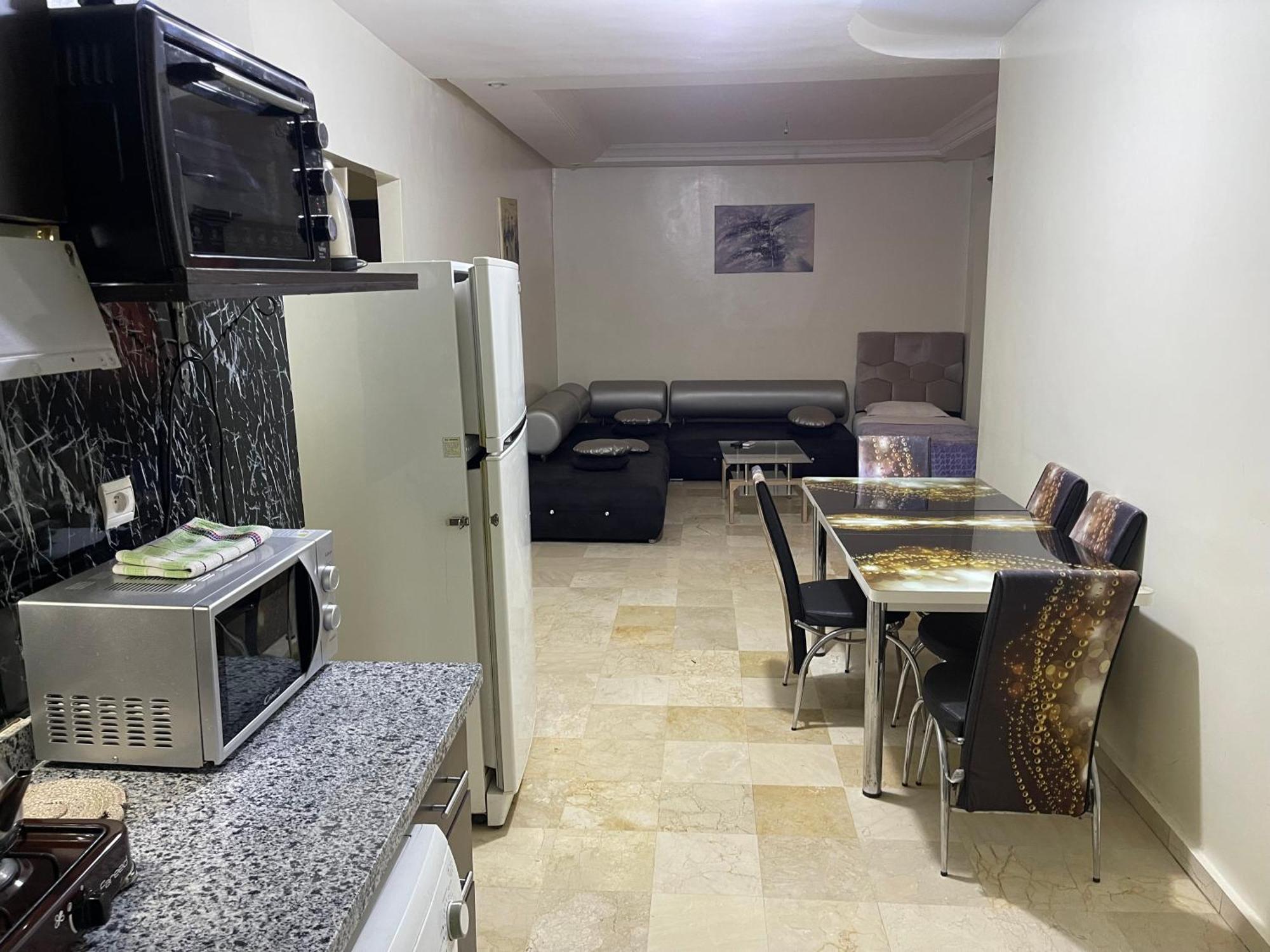 10 1er Etage. Pour Famille Apartment