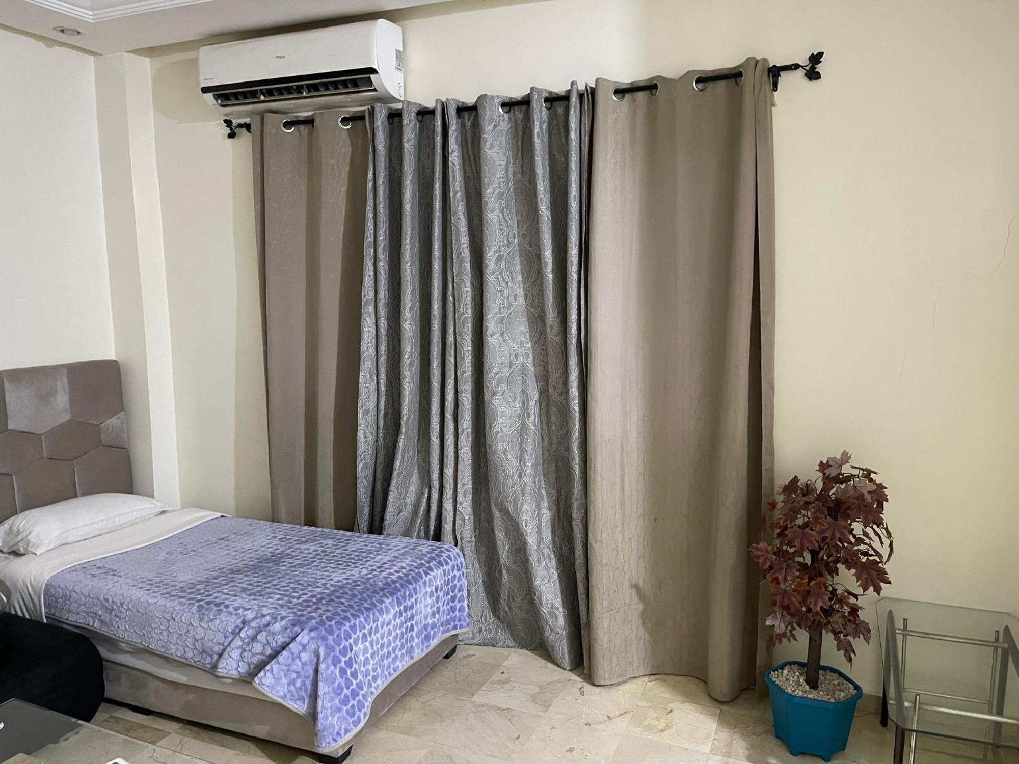 10 1er Etage. Pour Famille Apartamento *