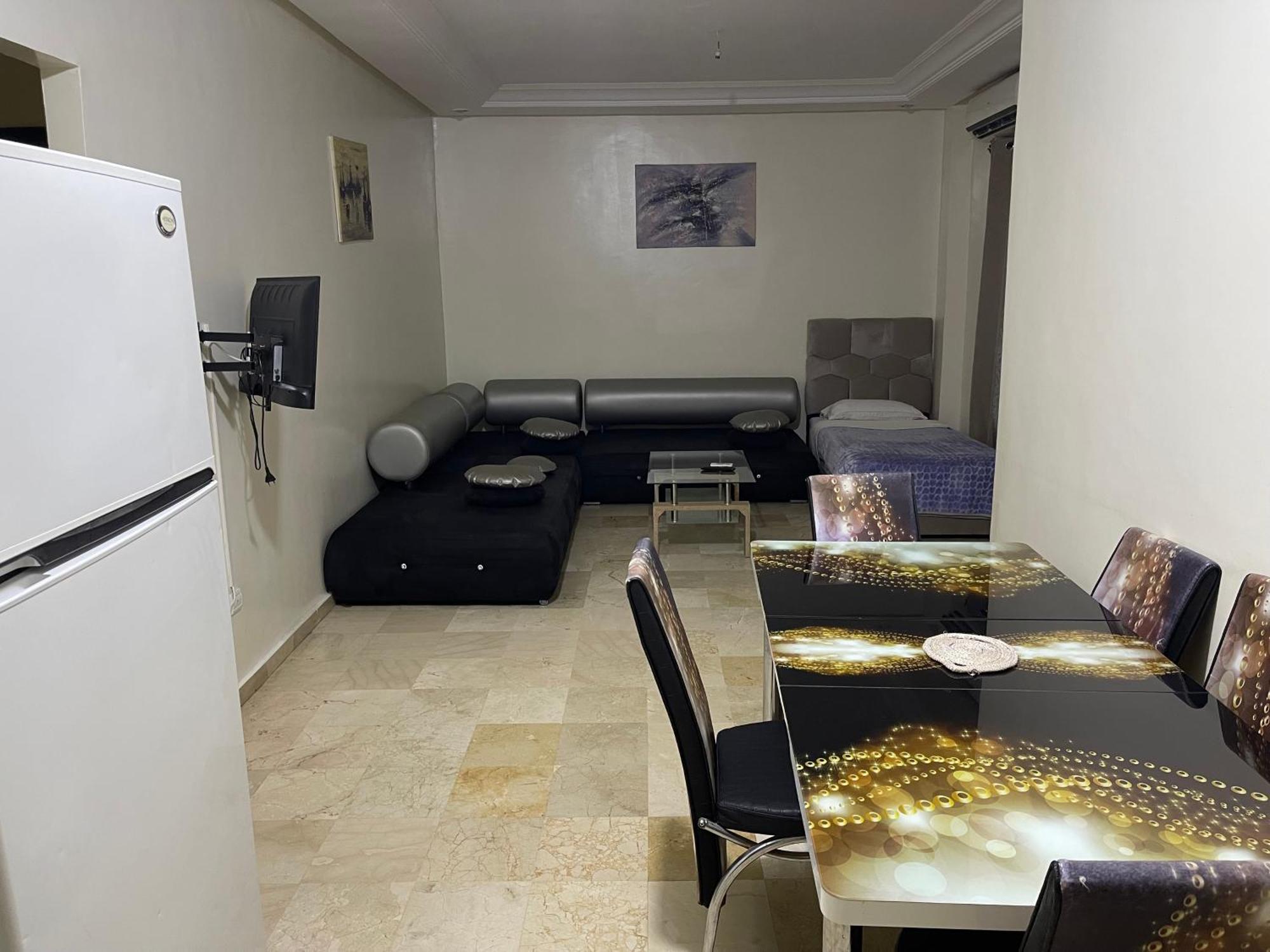Apartment 10 1er Etage. Pour Famille