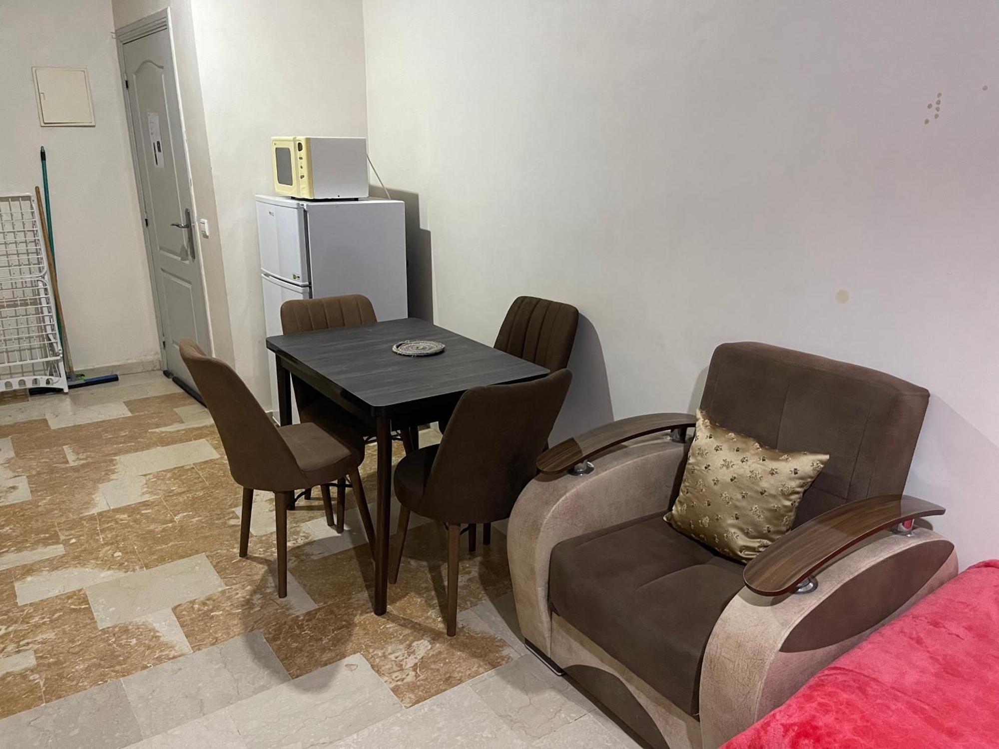 27 Au 4eme Etage