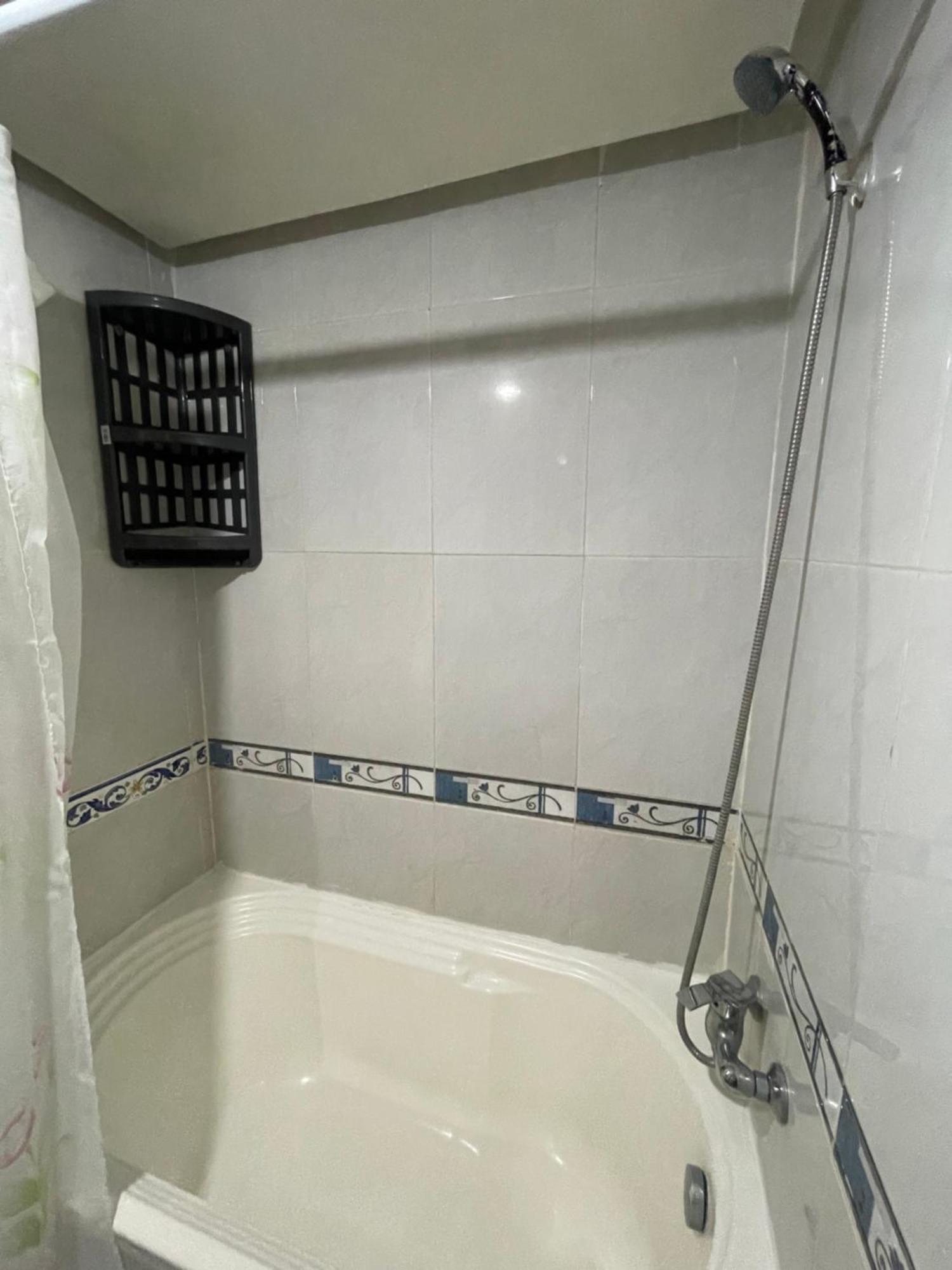 18 3em Etage Avec Balcon Apartamento