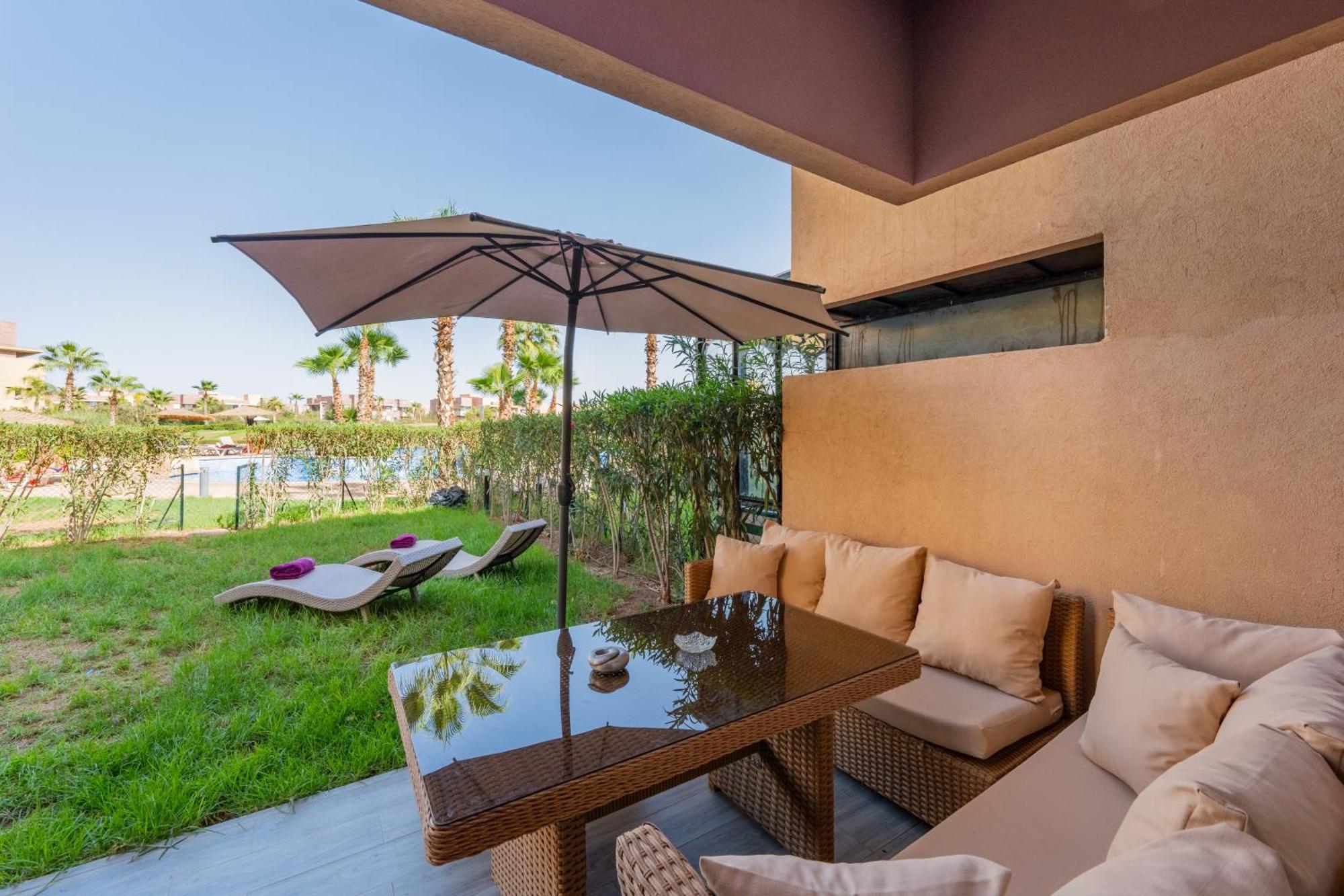 Relax Front Of Pool - Golf- Fiber Optic Appartement