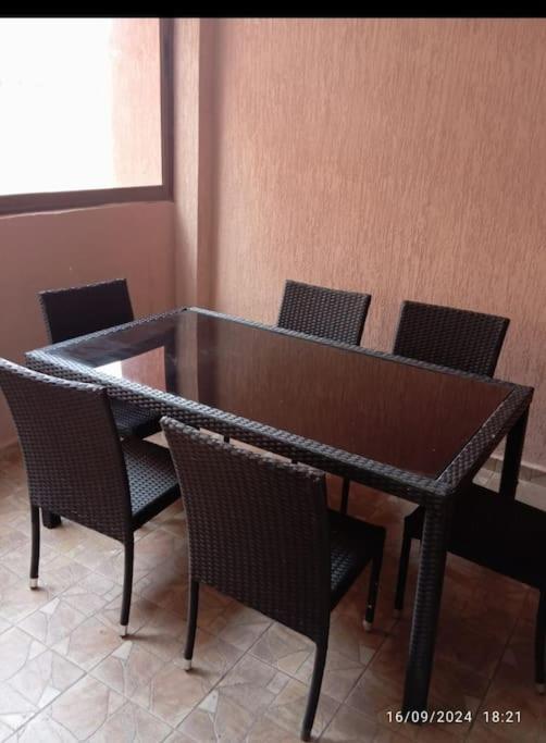 Appartement Chic Et Cosy Deux Avec Piscine Marrakesh