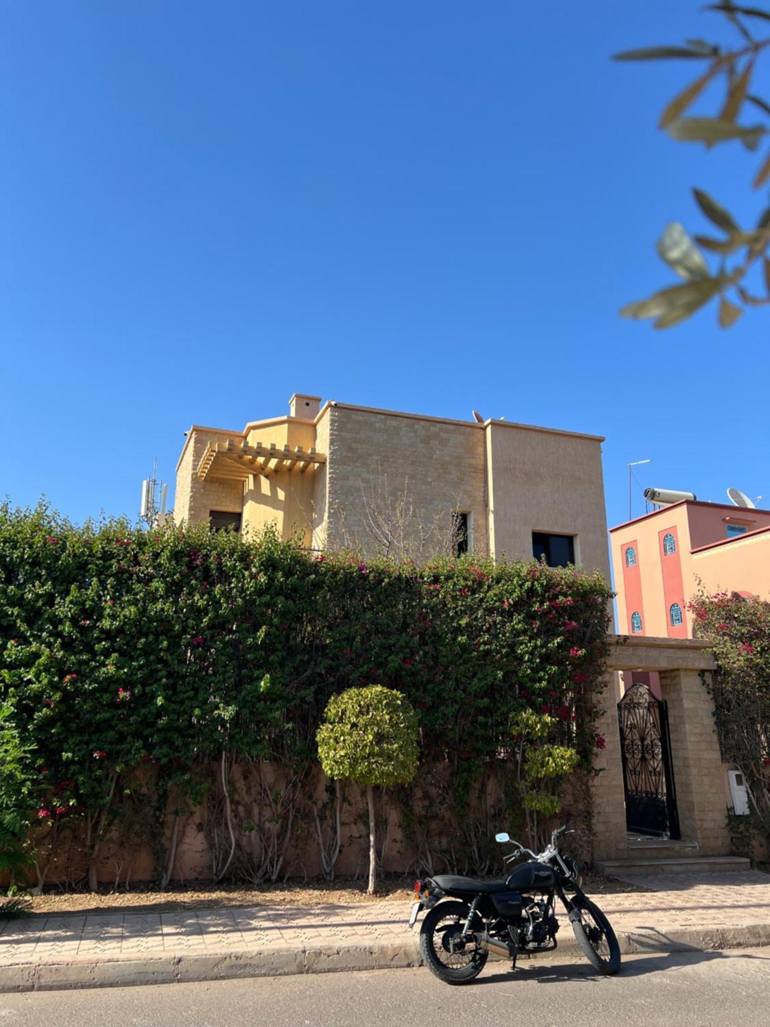2 King Suites- Pool,ac & Parking-central Location Marrakesh