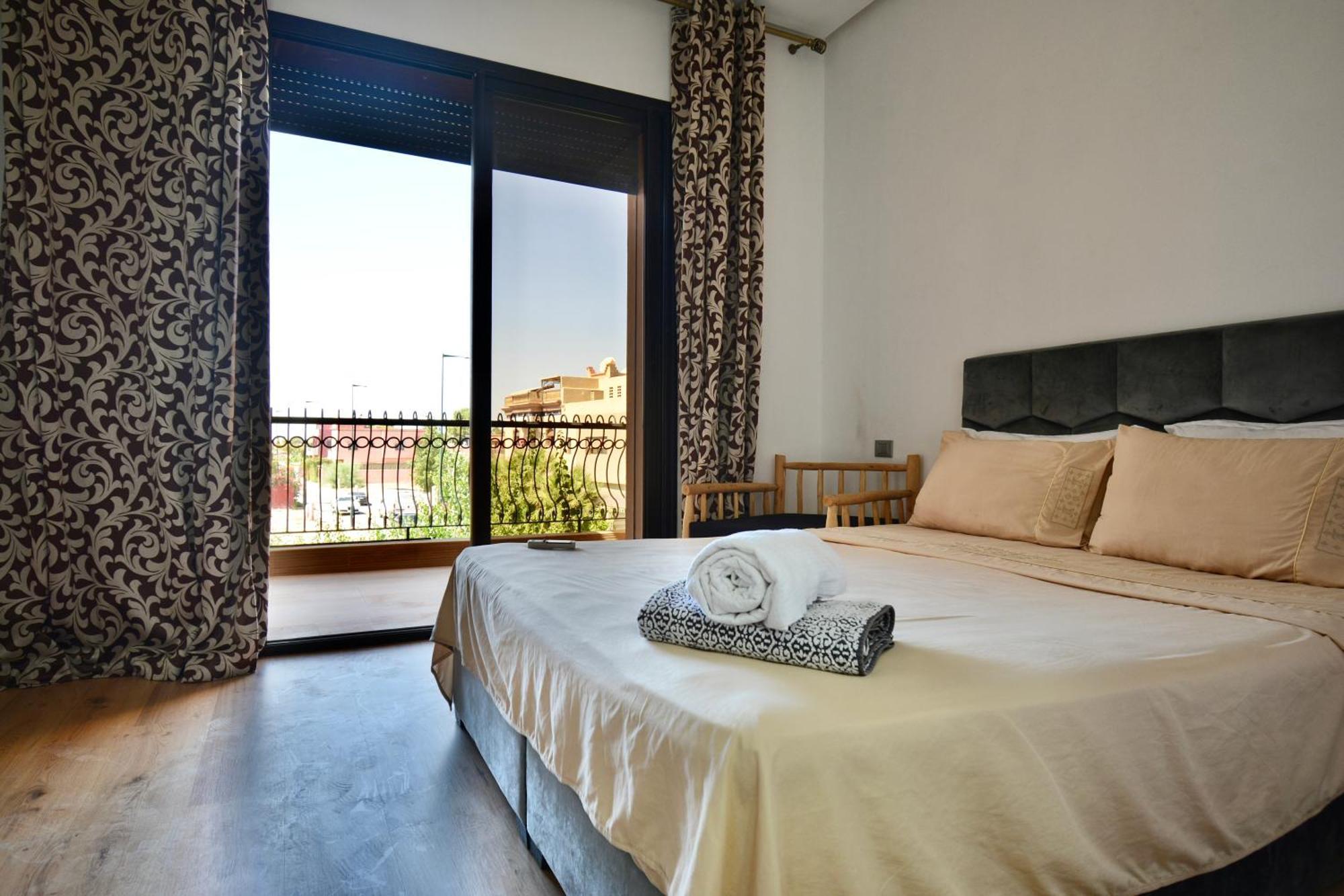 2 King Suites- Pool,ac & Parking-central Location * Marrakesh