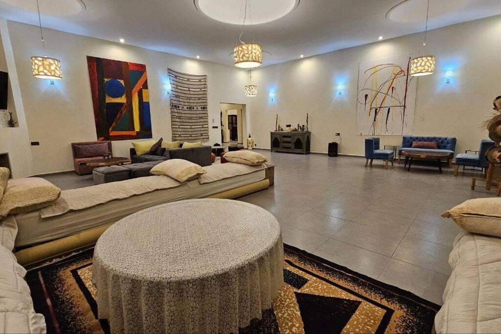 A Marrakech Plain-pied De 500 M Avec Piscine *