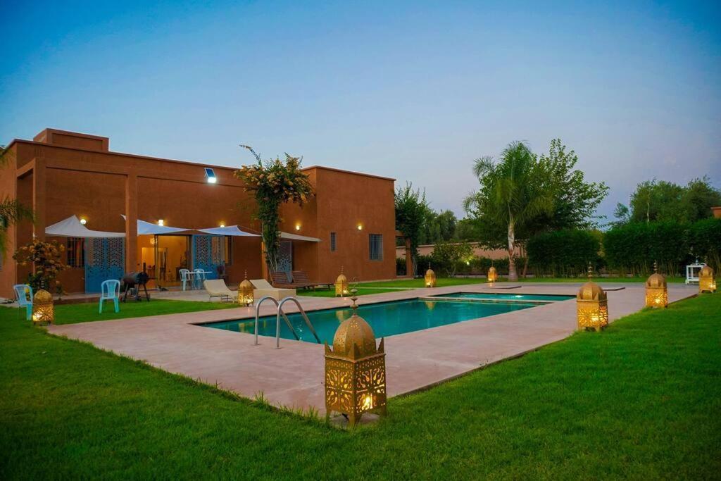Villa A Marrakech Plain-pied De 500 M Avec Piscine Marrakesh
