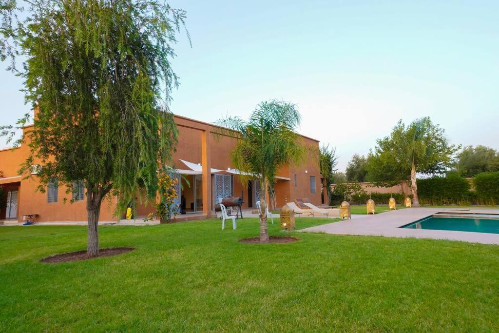 Villa A Marrakech Plain-pied De 500 M Avec Piscine