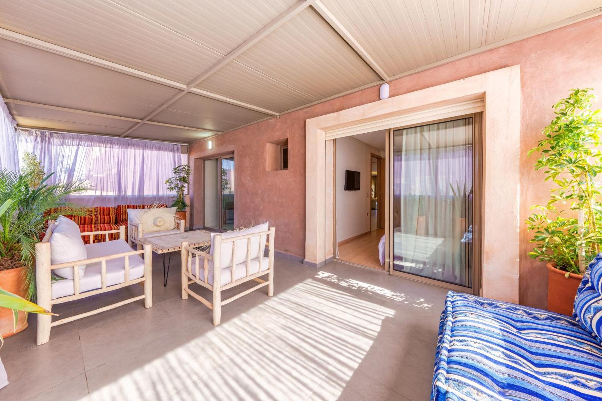 Appartement 2 Bedrooms Equipped *