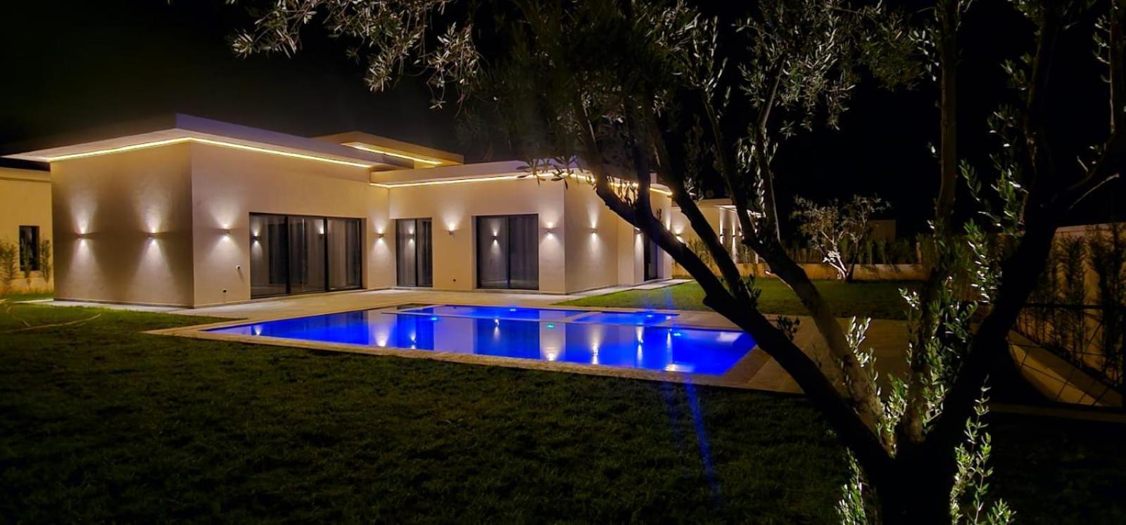 Privee Sans Vis-vis Villa