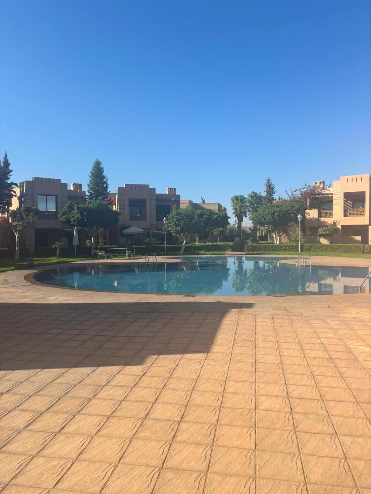 Beautiful Cozy With Pool