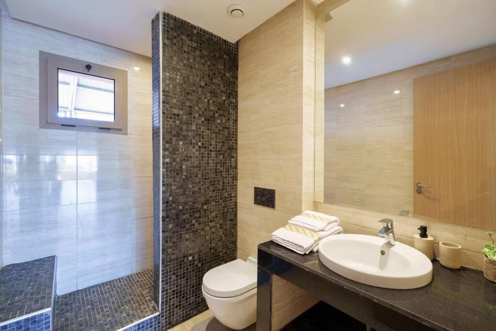 2 Bedrooms Fully Equipped *