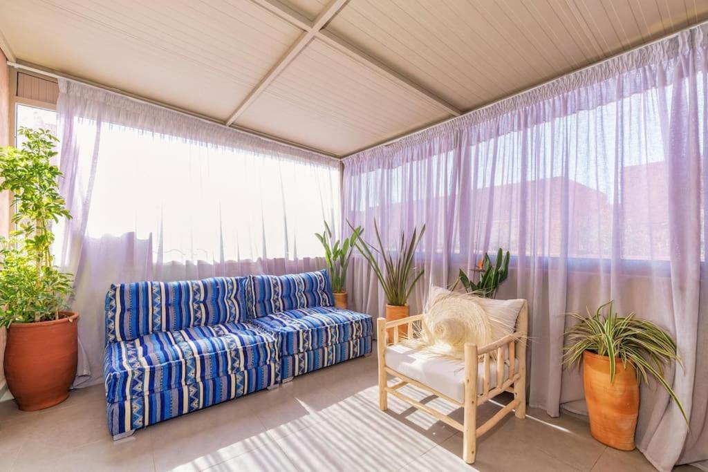 2 Bedrooms Fully Equipped Appartement *