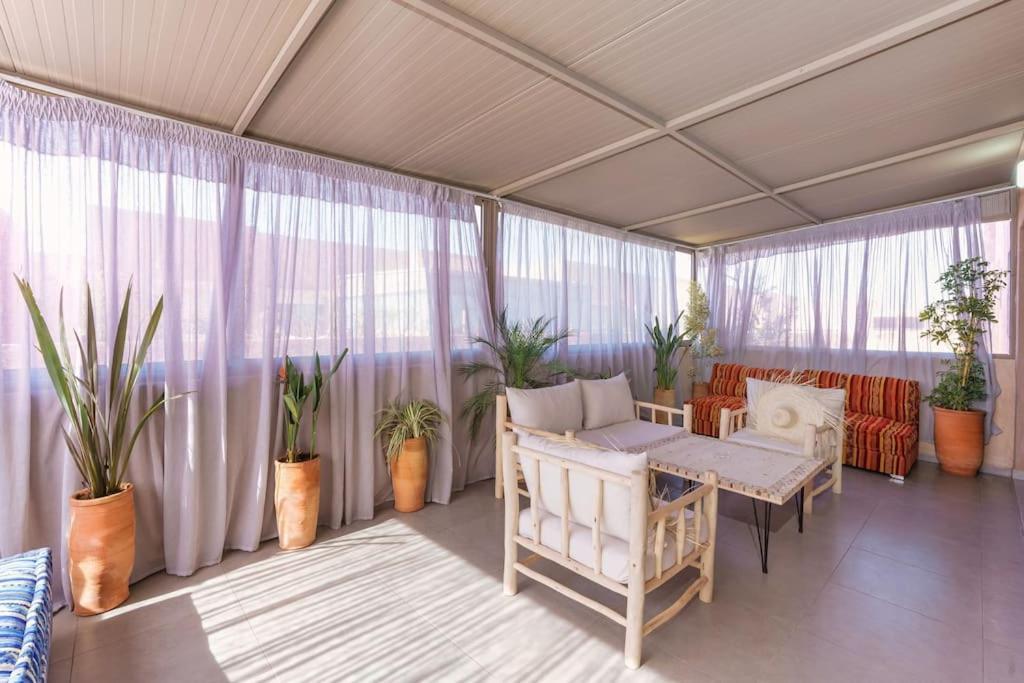 Appartement 2 Bedrooms Fully Equipped