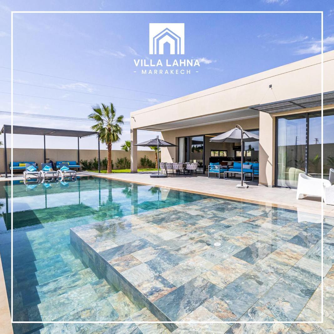 Lahna Villa *