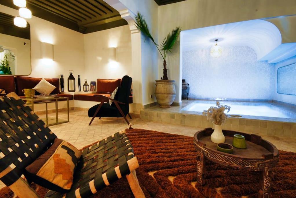 Riad Louisa Spa, And Pool Appartement