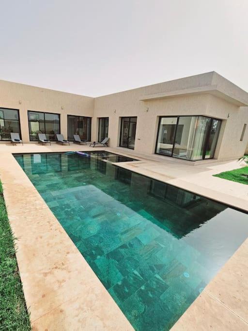 Piscine Sans Vis A Vis