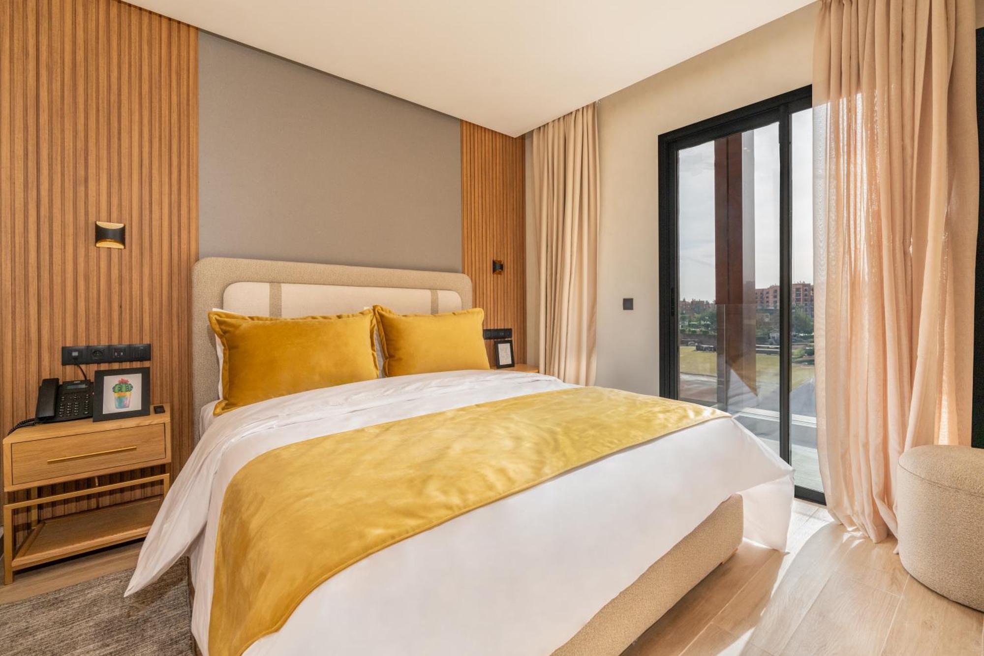 Rambla Hotel *